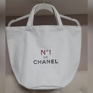 NWT Chanel Beauty GWP Canvas Tote